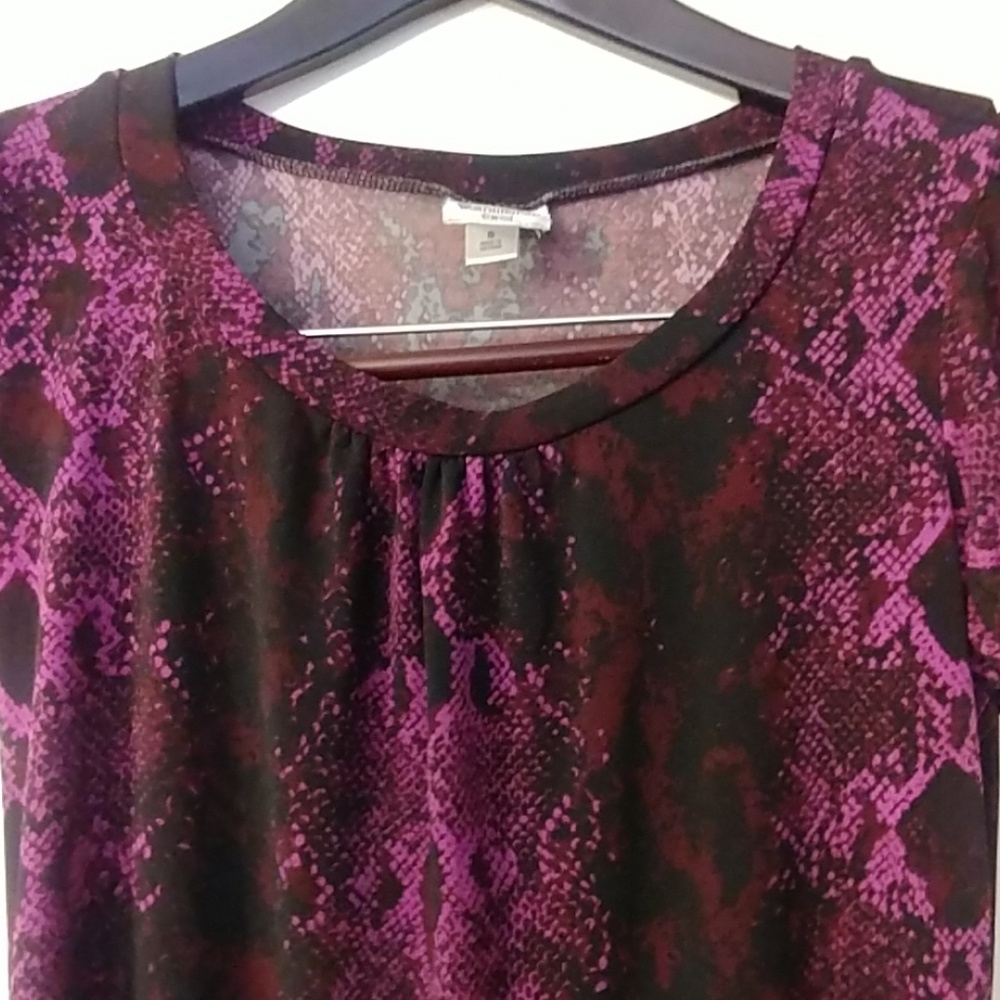 Top - Picture 2 of 3